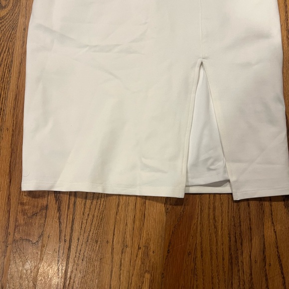 Lulu’s Classic Glam Off-the-Shoulder Bodycon Dress Size M - Picture 6 of 12